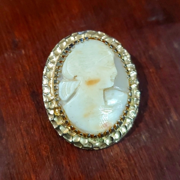 VINTAGE AGED VICTORIAN PENDANT BROOCH PIN GOLDTONE - Picture 1 of 9